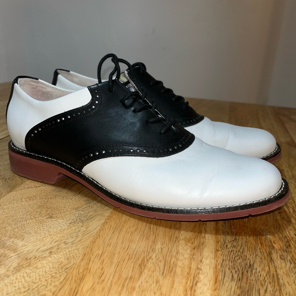G.H. Bass Men's Original Saddle Derby Shoes - White Black Men’s 6/ Women’s 8